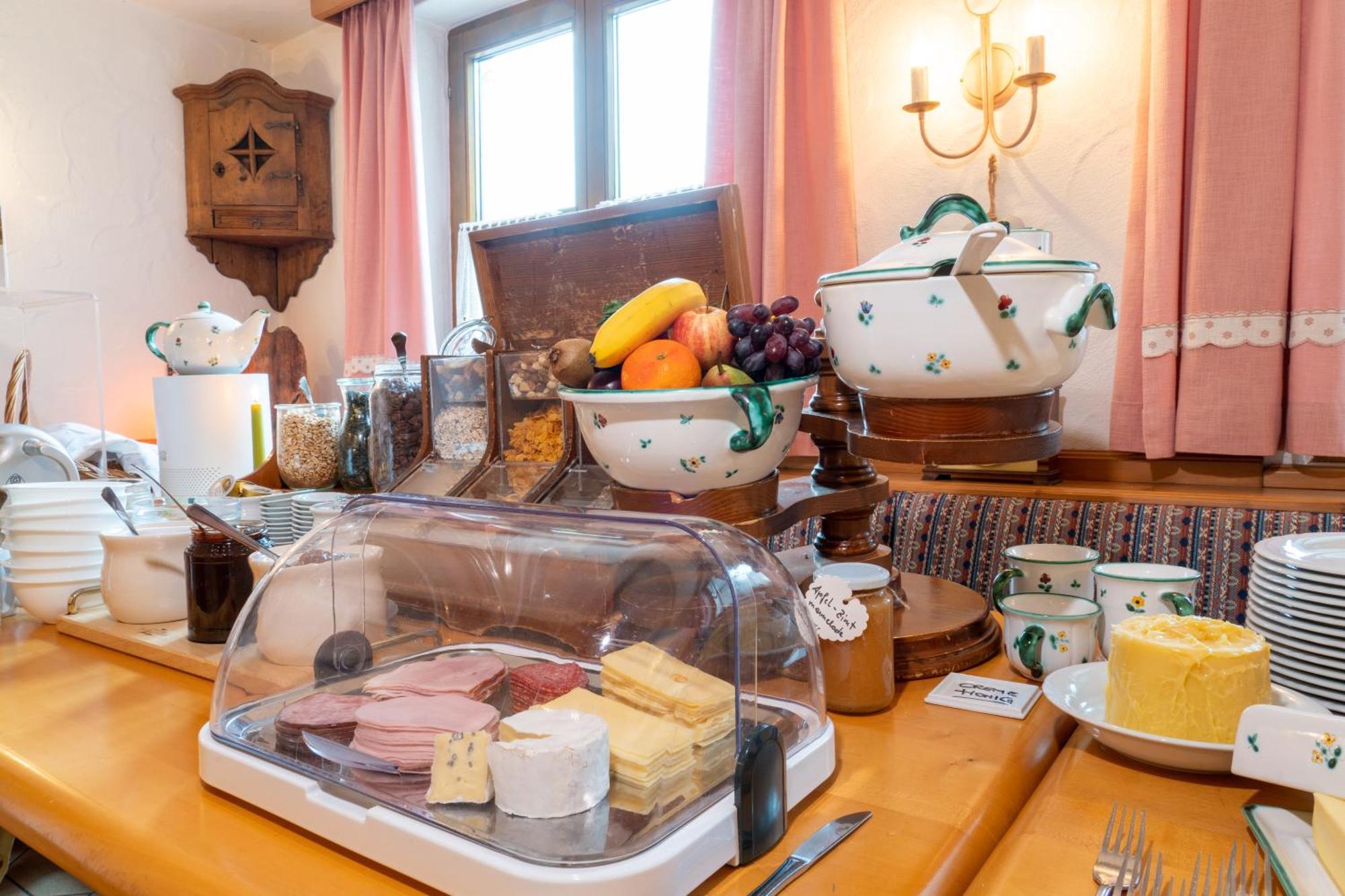 Bauernhofhotel "Die Unterbergerin" - Zimmer Mit Fruehstueck Und Ferienwohnungen In Gastein Mit Gratis Thermeneintritt Dorfgastein Buitenkant foto