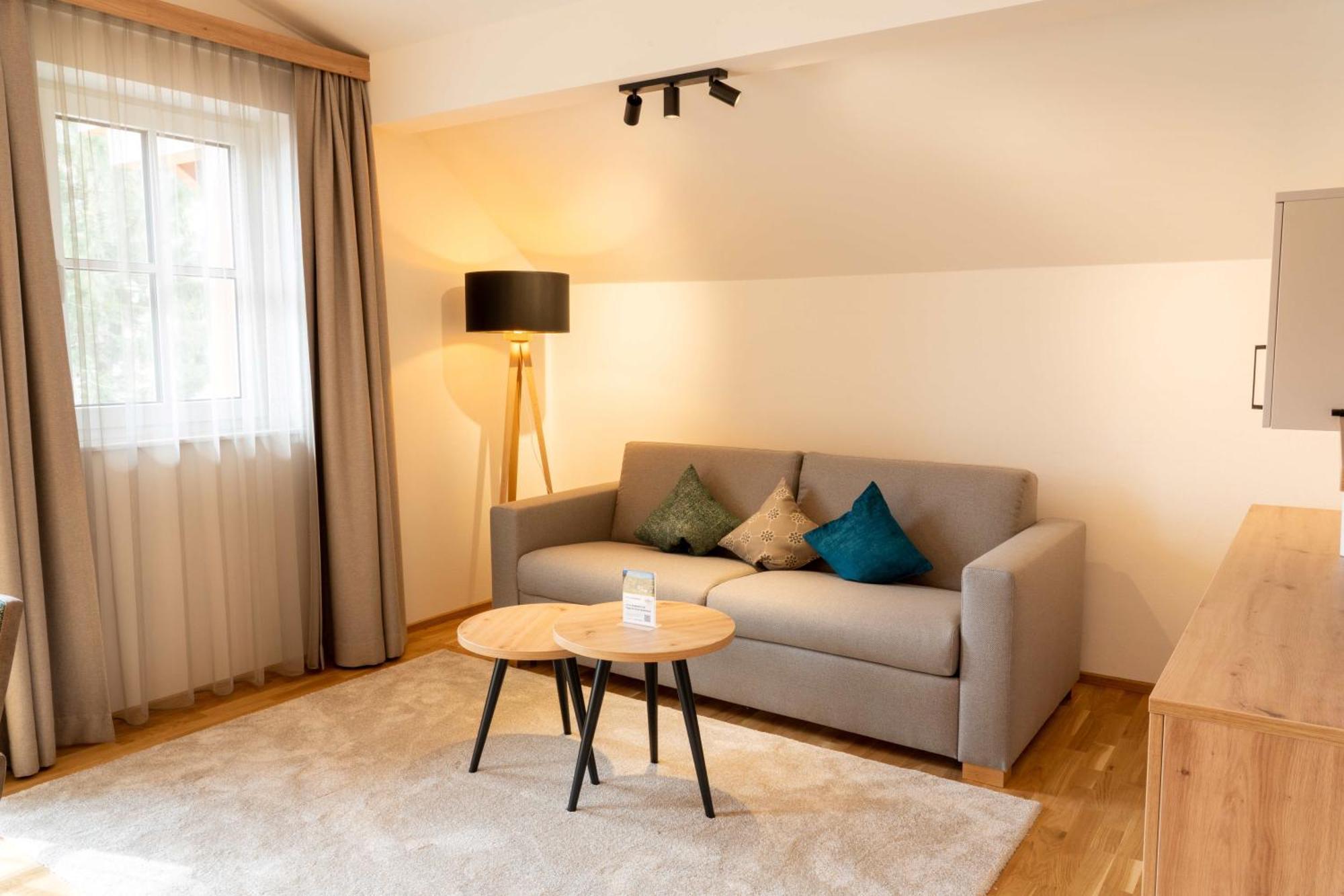 Bauernhofhotel "Die Unterbergerin" - Zimmer Mit Fruehstueck Und Ferienwohnungen In Gastein Mit Gratis Thermeneintritt Dorfgastein Buitenkant foto