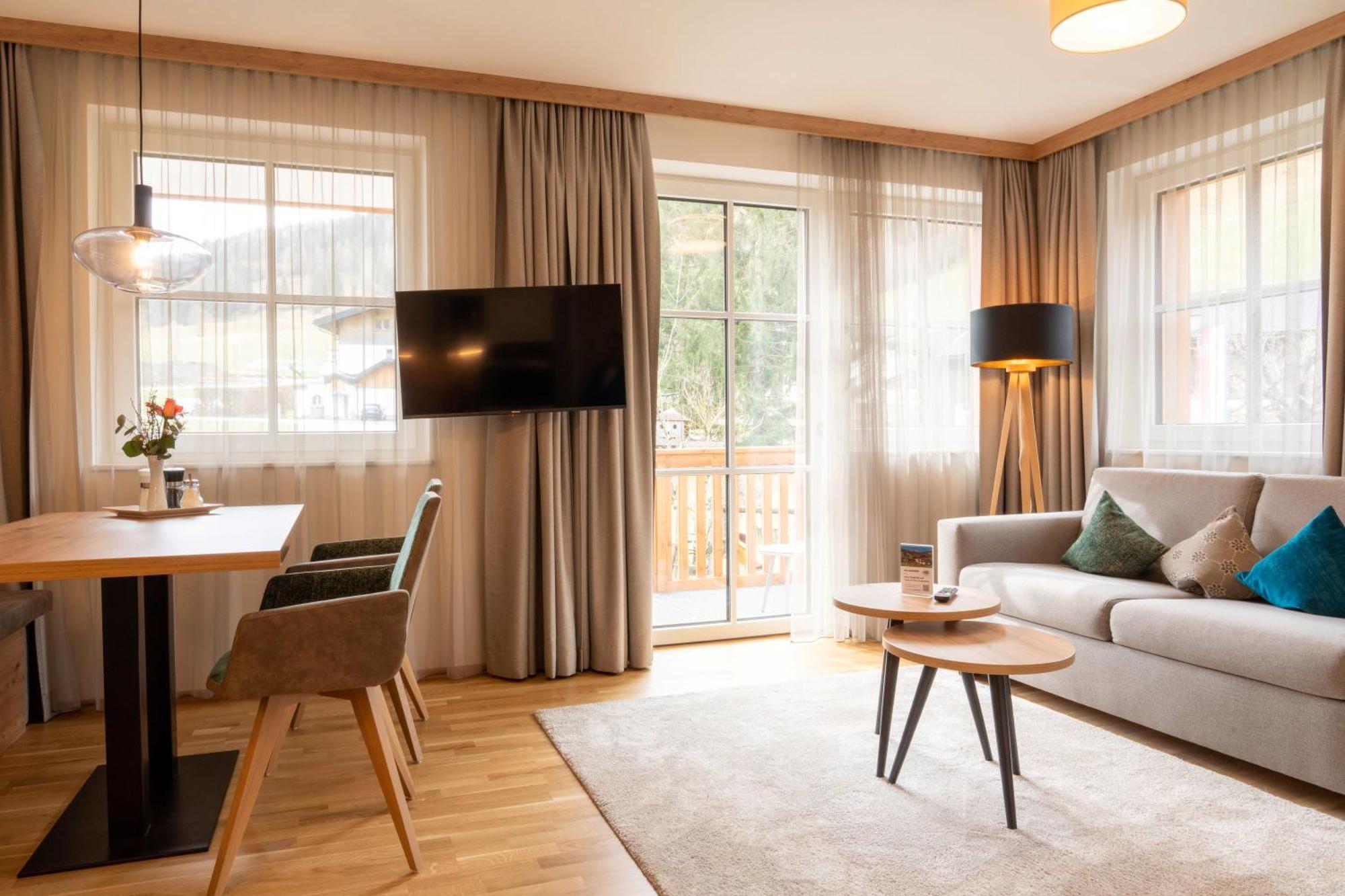 Bauernhofhotel "Die Unterbergerin" - Zimmer Mit Fruehstueck Und Ferienwohnungen In Gastein Mit Gratis Thermeneintritt Dorfgastein Buitenkant foto