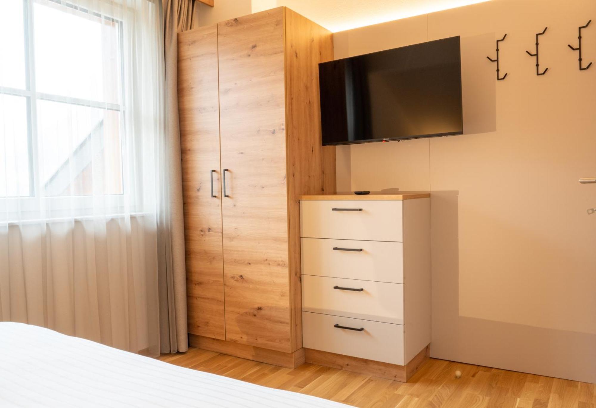 Bauernhofhotel "Die Unterbergerin" - Zimmer Mit Fruehstueck Und Ferienwohnungen In Gastein Mit Gratis Thermeneintritt Dorfgastein Kamer foto